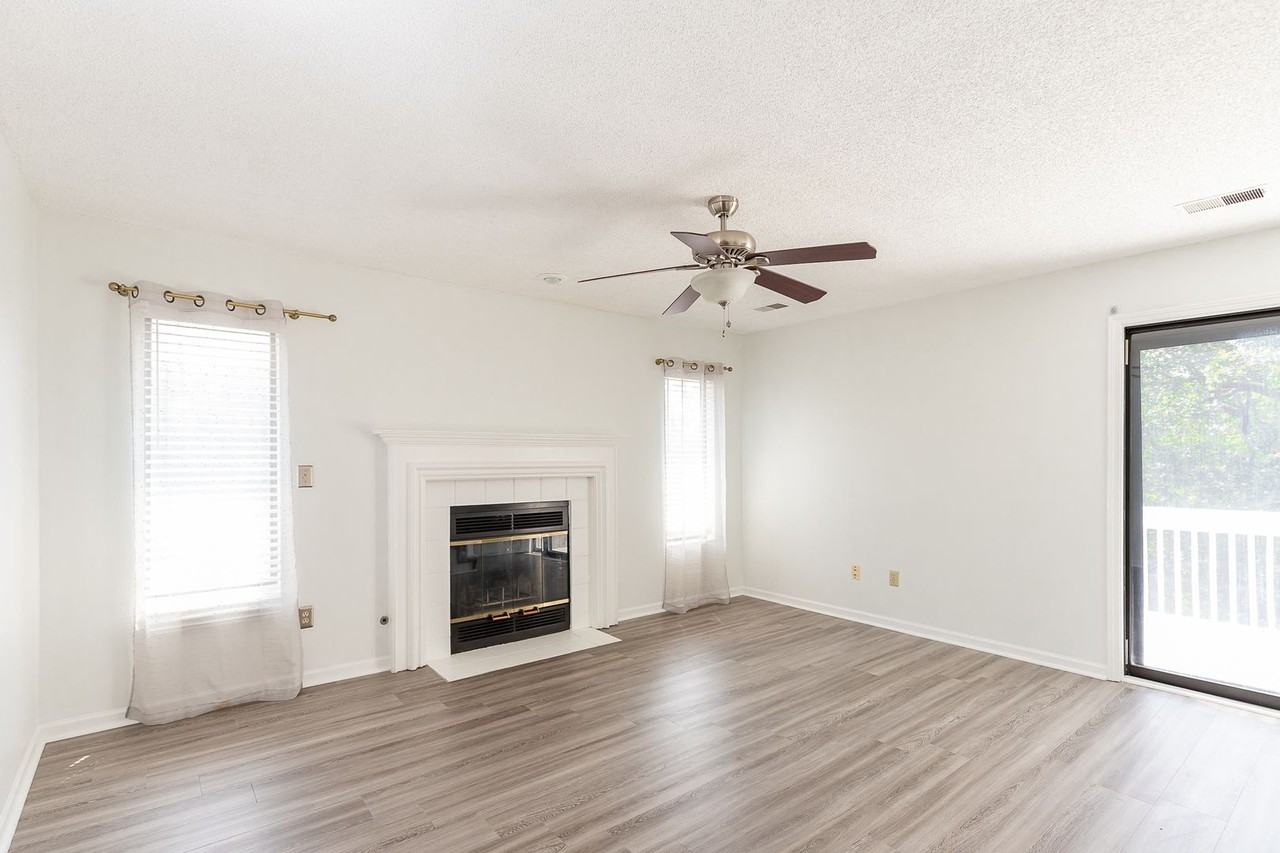 5870 Park St - Photo 5 of 22