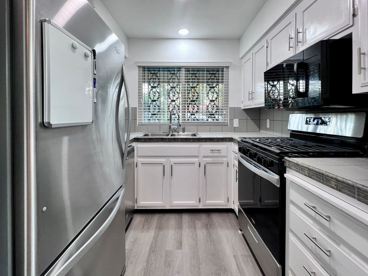 1415 E Rialto Ave #104 - Photo 2 of 21