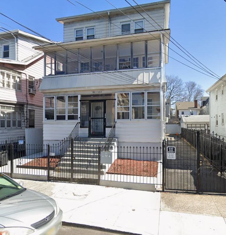 118 Isabella Ave #3 - Photo 2 of 7