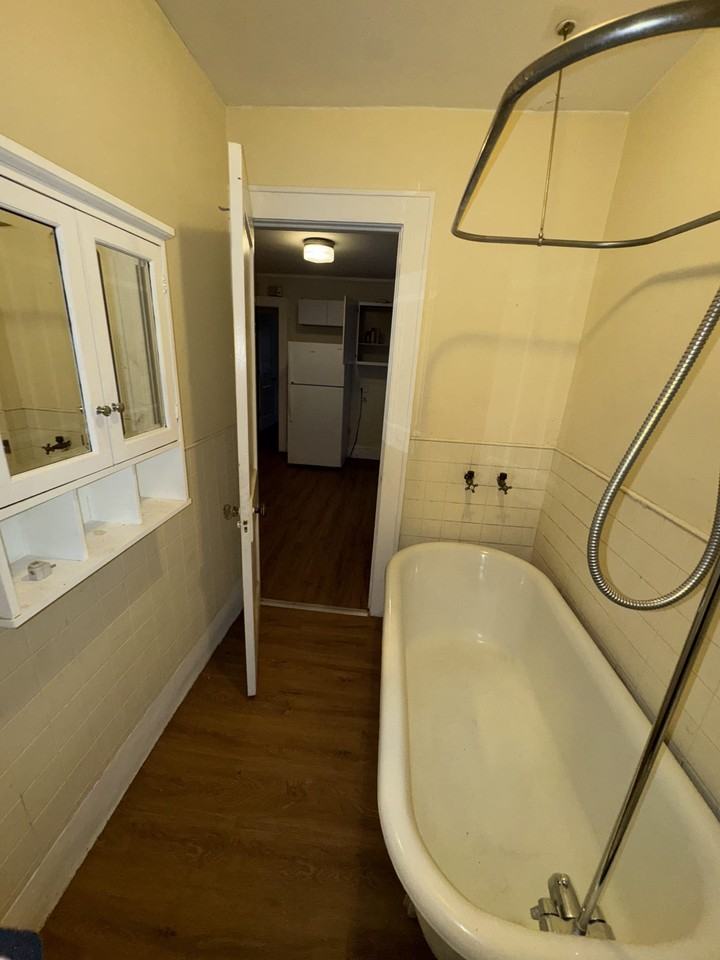 118 Isabella Ave #3 - Photo 4 of 7