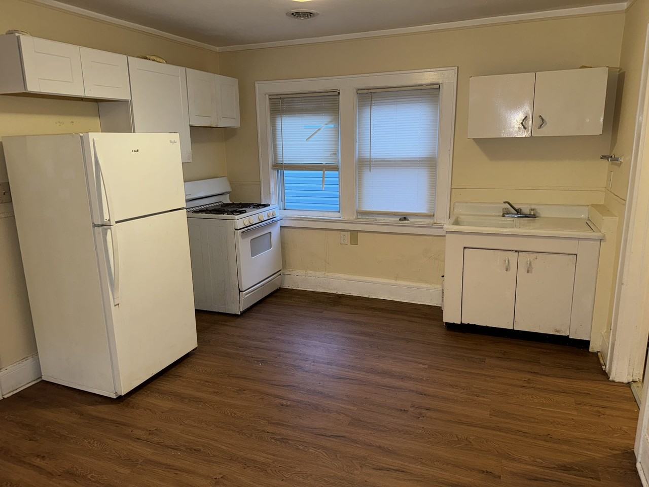 118 Isabella Ave #3 - Photo 5 of 7