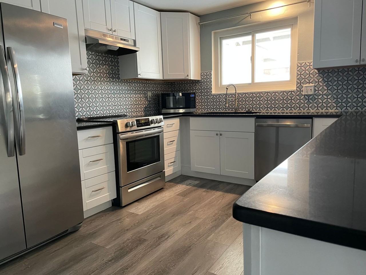 1420 Cordone Ave - Photo 4 of 14