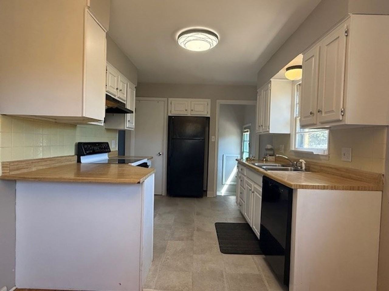 5417 Marshall Rd - Photo 2 of 50