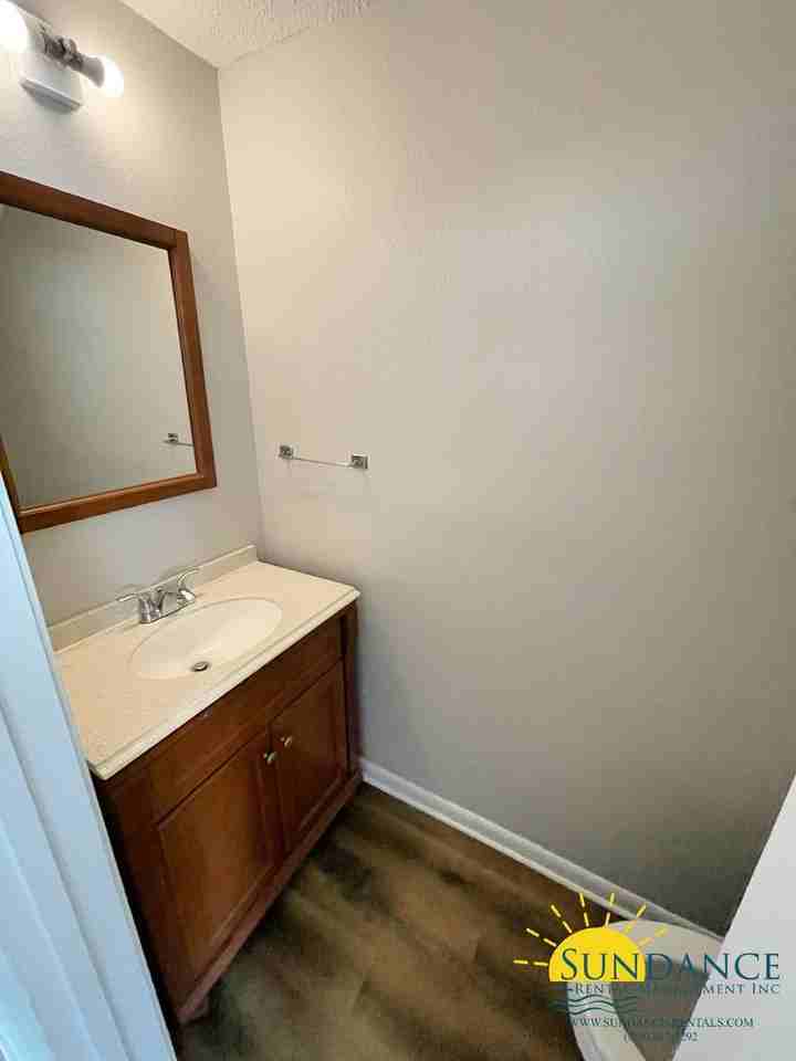 501 Landview Drive - Photo 4 of 8