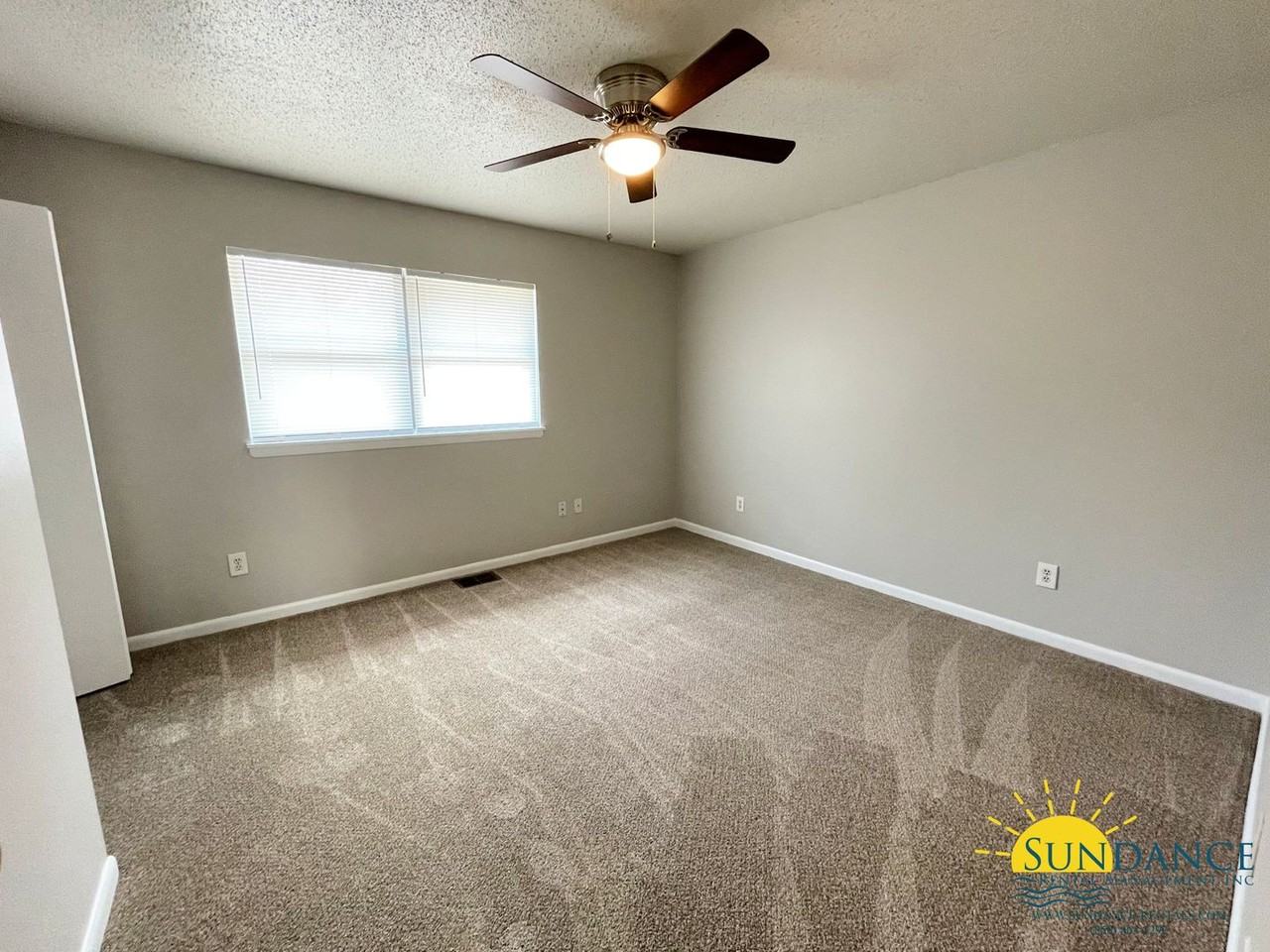 501 Landview Drive - Photo 5 of 8