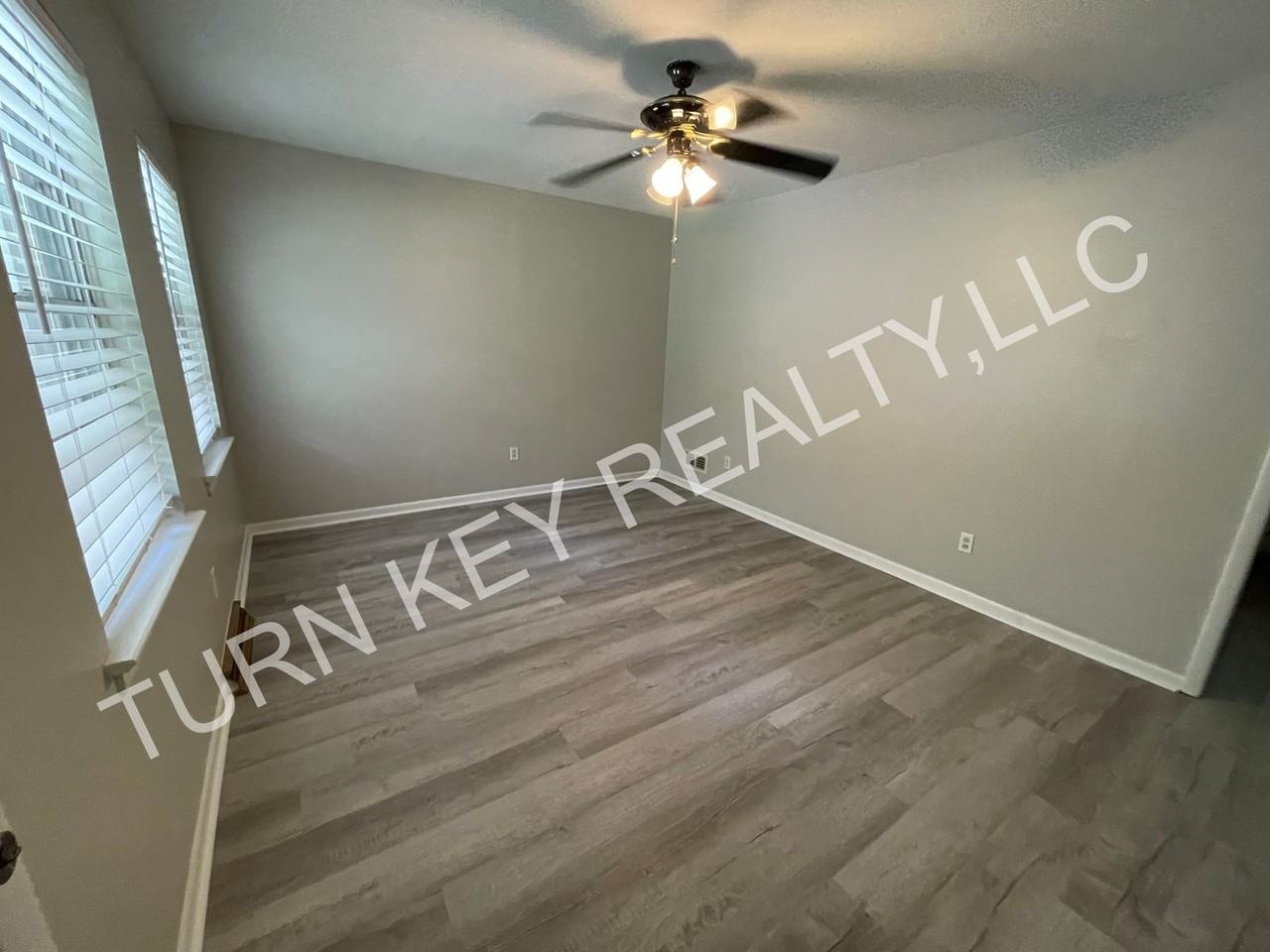 444 Harden Road - Photo 2 of 10