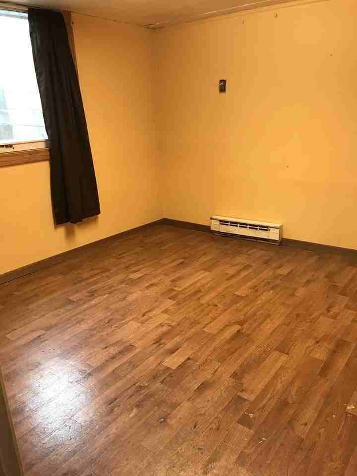 329 Pearl St - Photo 6 of 7