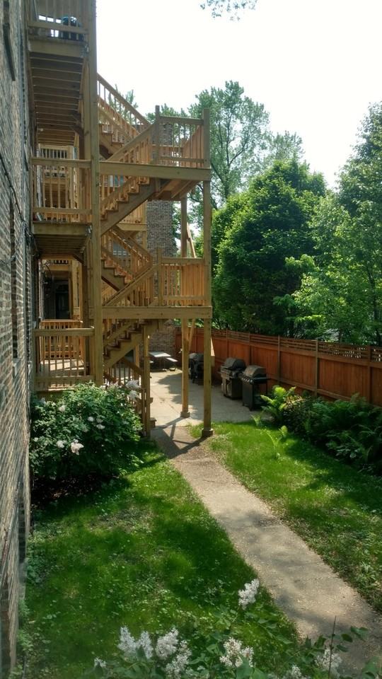 3510 N Wolcott Ave - Photo 2 of 17