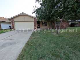 1909 N Eucalyptus Ave - Photo 1 of 1
