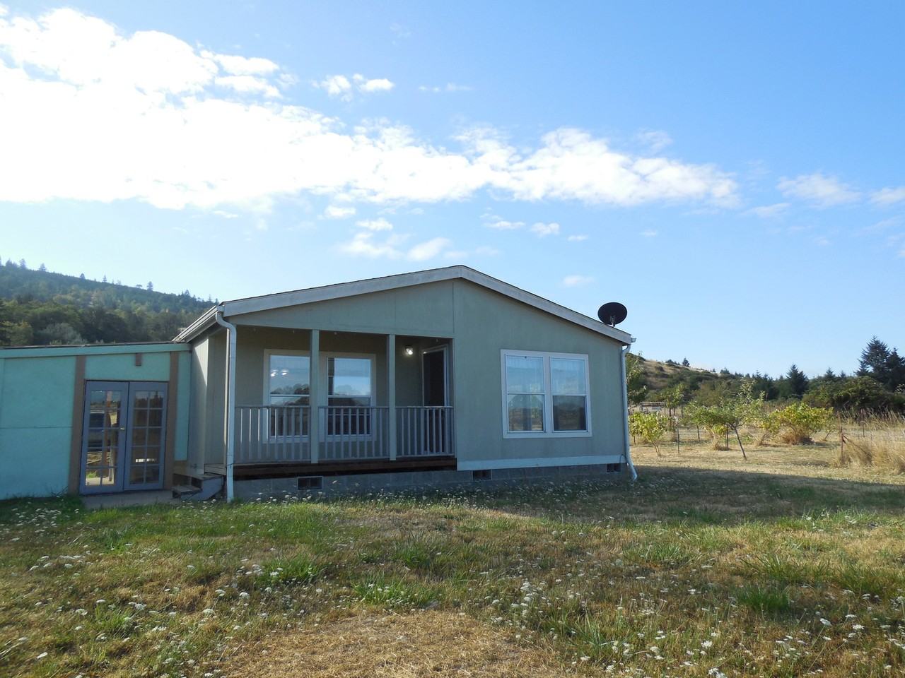 1842 Wilson Rd - Photo 2 of 19