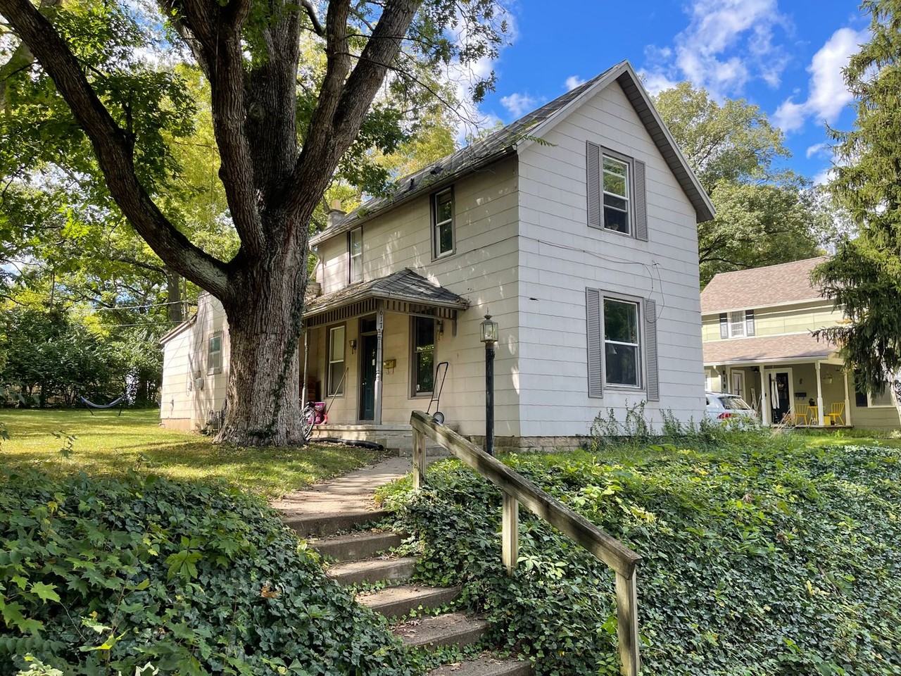 617 Rose St - Photo 2 of 17