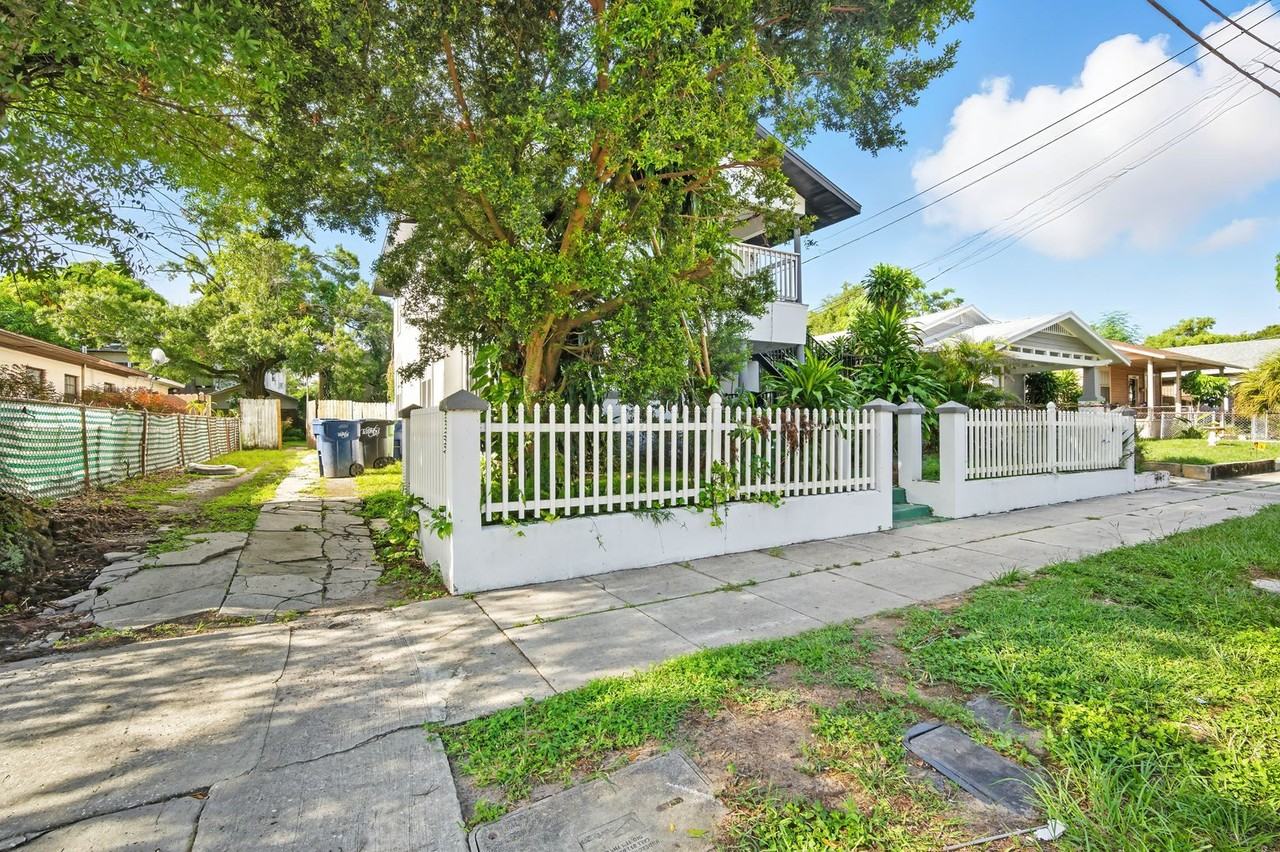 1211 17th Avenue - Photo 3 of 22