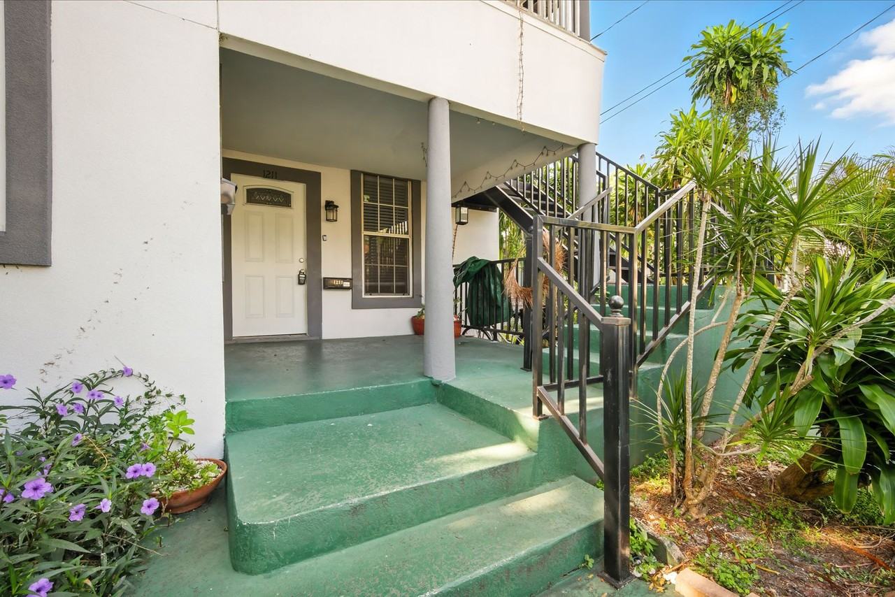 1211 17th Avenue - Photo 4 of 22