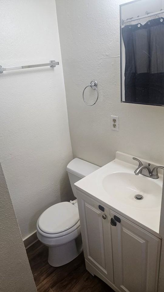 222 1/2 42nd St Sw - Photo 3 of 6