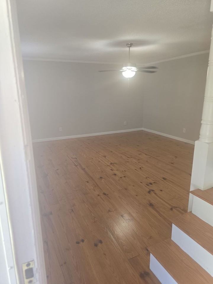 159 Meadow Wood Dr - Photo 3 of 17