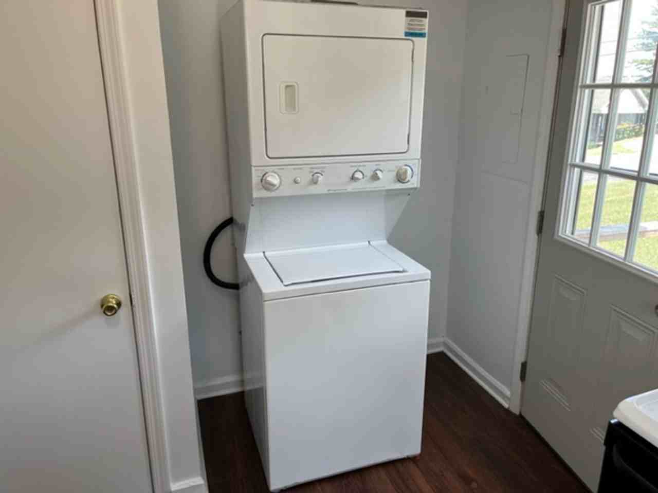 254 35th Ave N - Photo 5 of 10