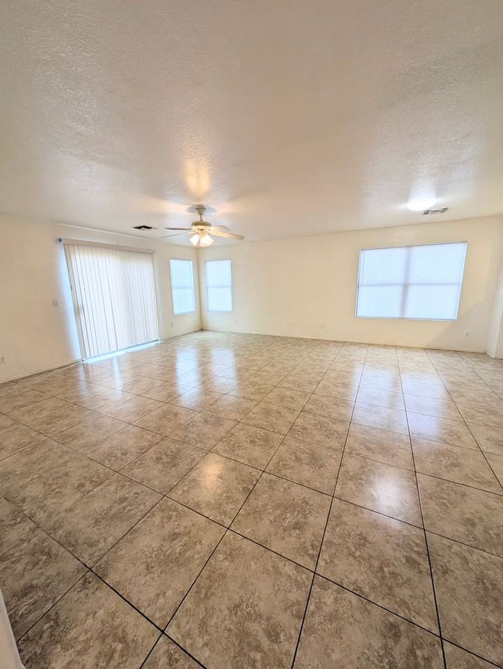 2636 South Shelby - Photo 3 of 28