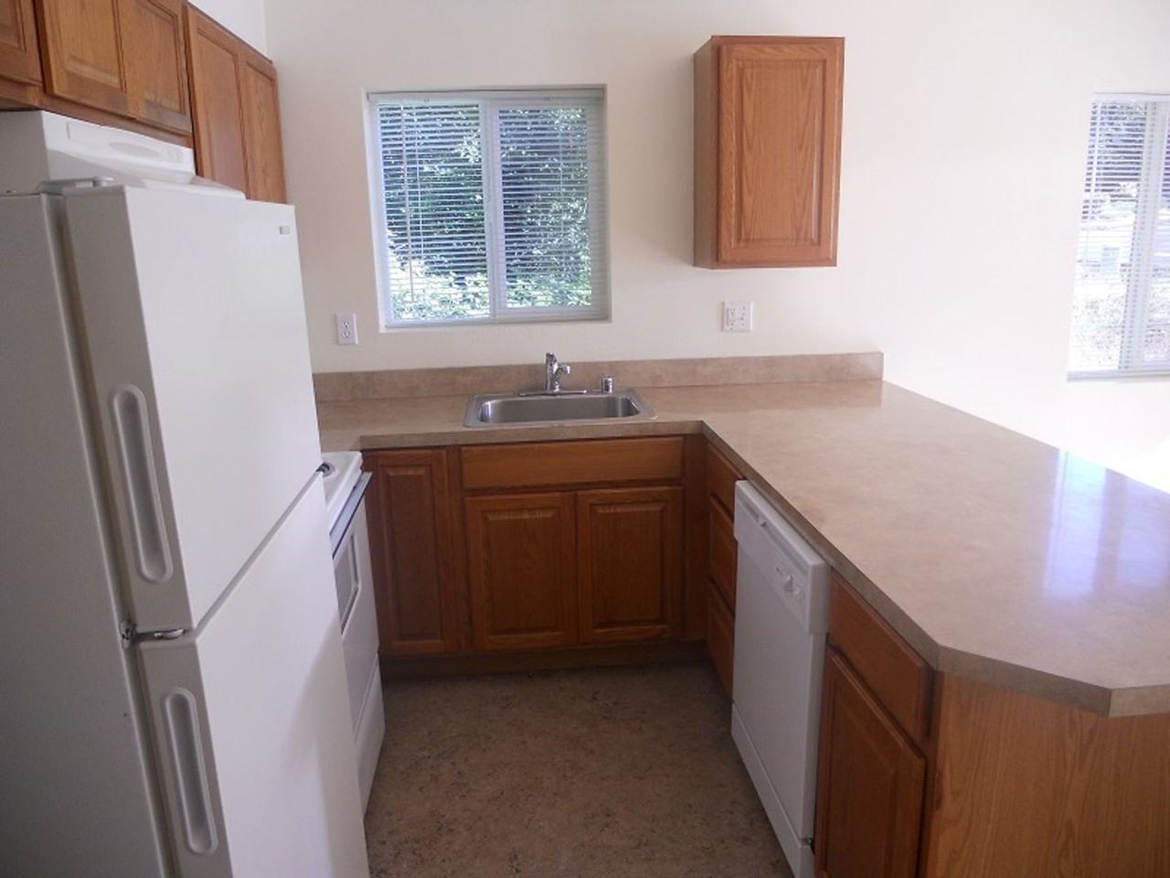 2602 Kaufman Street - Photo 4 of 8