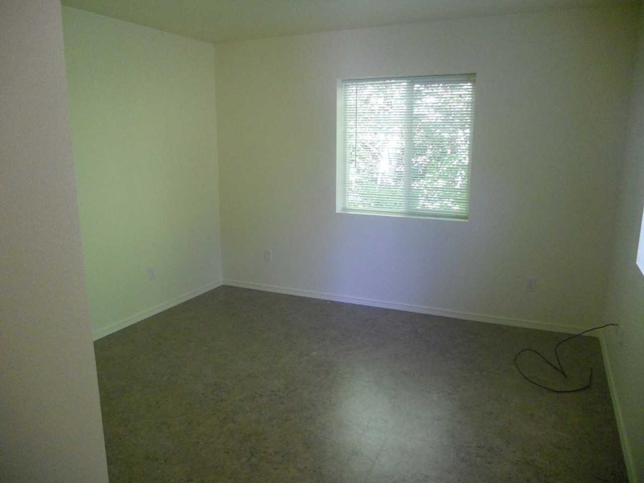 2602 Kaufman Street - Photo 7 of 8