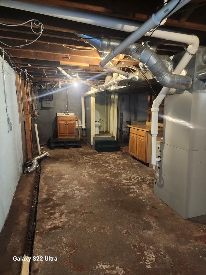 337 Roxford Rd N - Photo 2 of 14