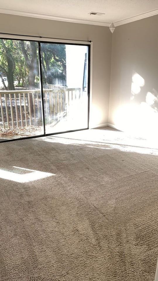 1701 Yaupon Dr #F - Photo 4 of 13