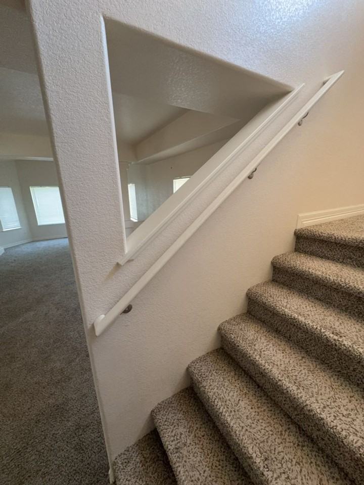 4326 Mariposa Ln - Photo 6 of 44