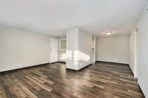 featured image of 4339 Roanoke Pkwy