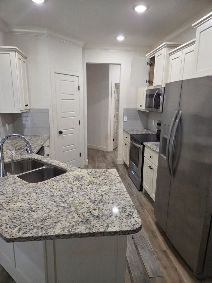 2143 Sweetwater Ranch Ave - Photo 3 of 15