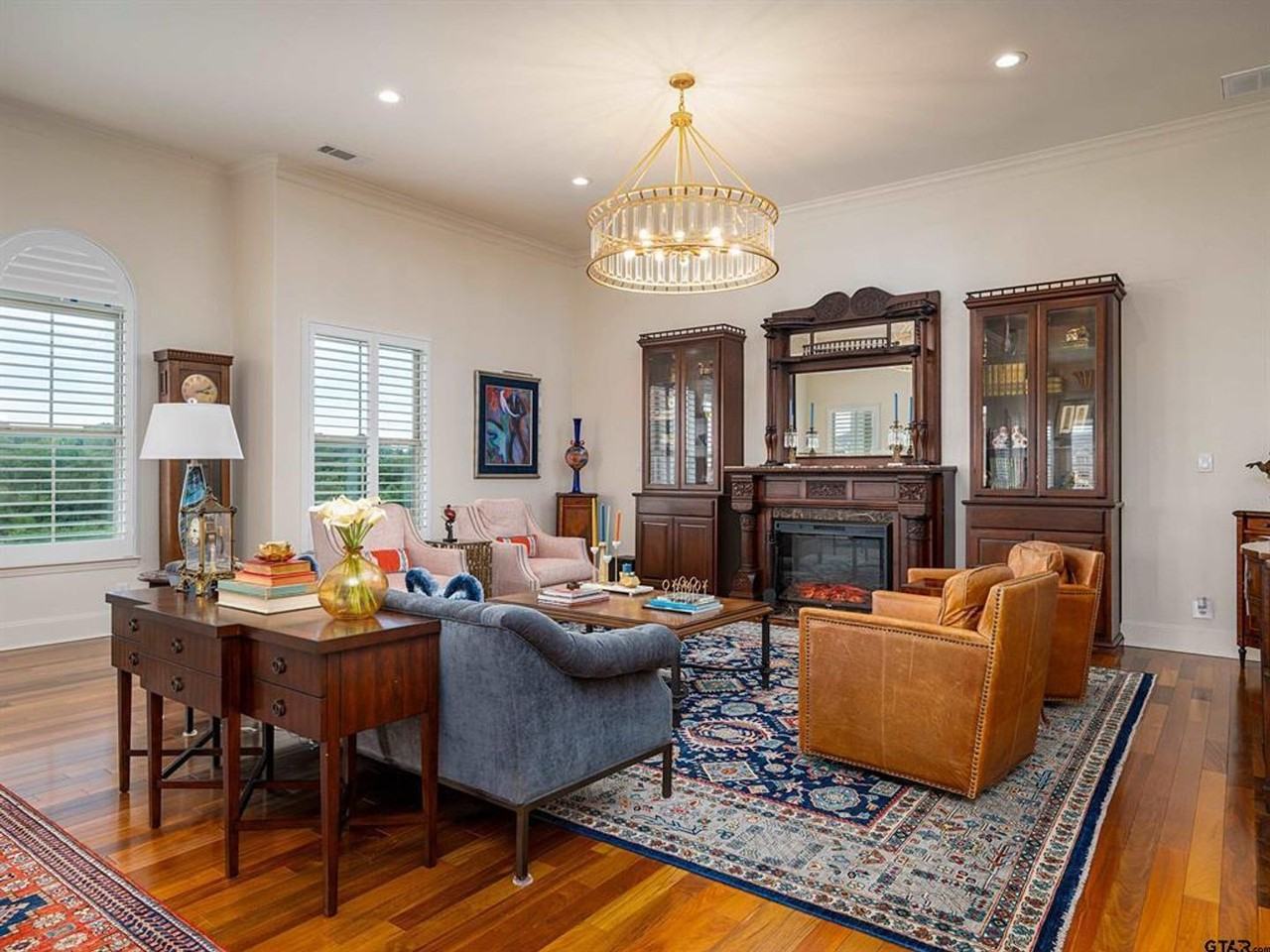 3351 Cascades Court - Photo 5 of 46