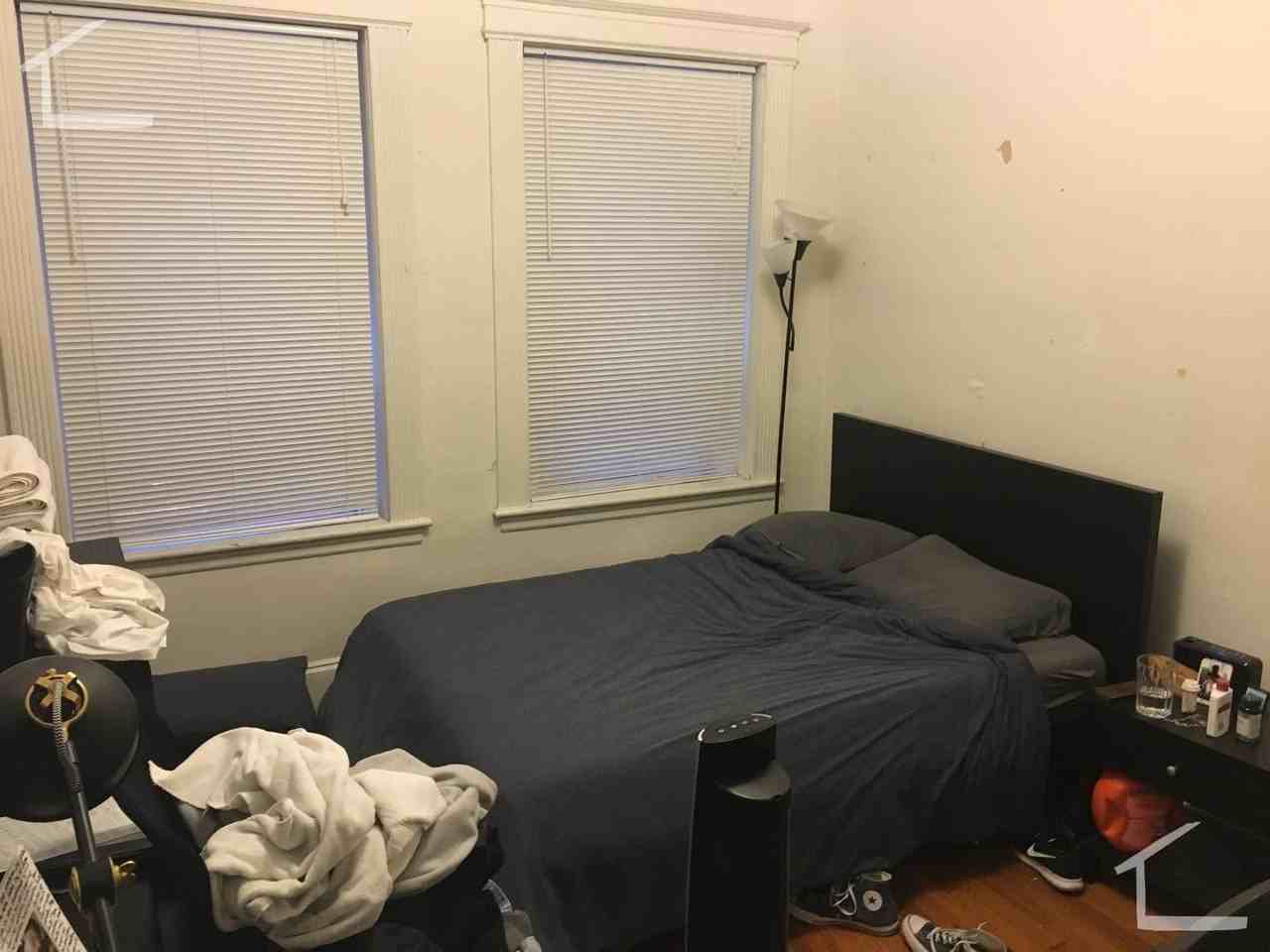 1248 Commonwealth Ave - Photo 5 of 12