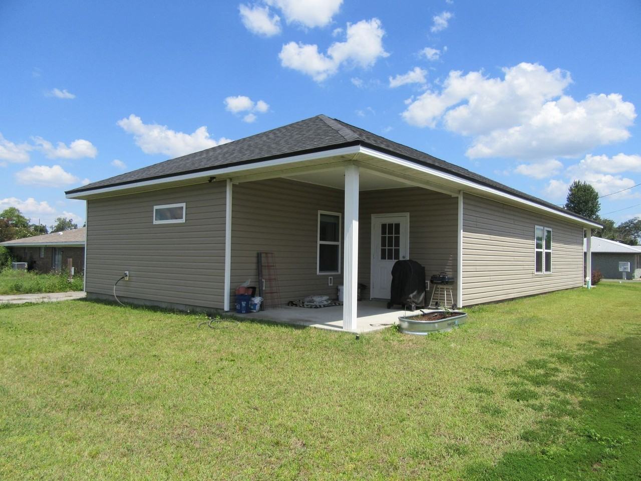 2811 North Panama Avenue - Photo 2 of 31