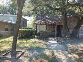 171 171 St, Charles Ave - Photo 1 of 1
