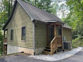 4 Matthews Creek Ln - Photo 1 of 1