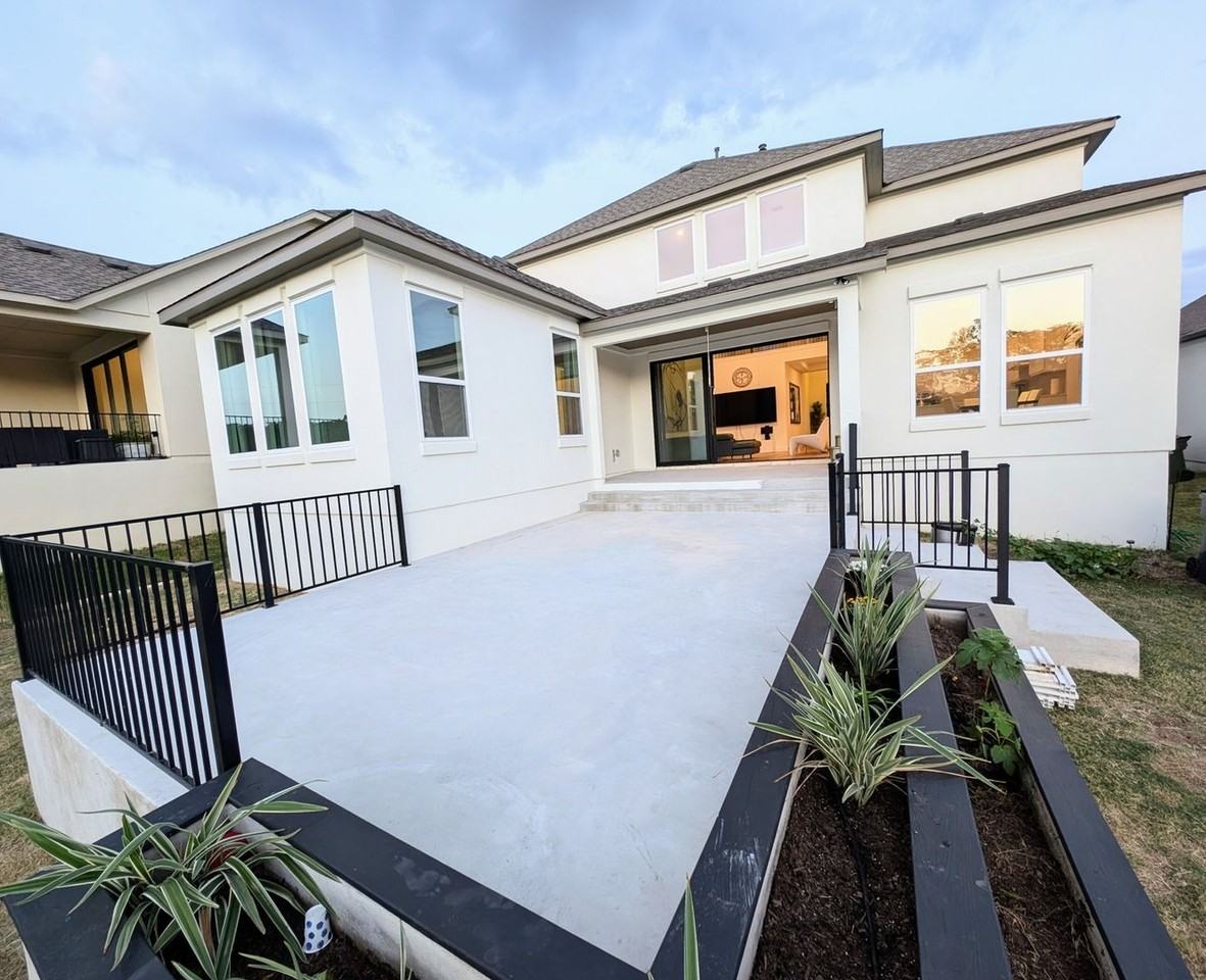 1113 Villa Rialto Vw - Photo 3 of 31