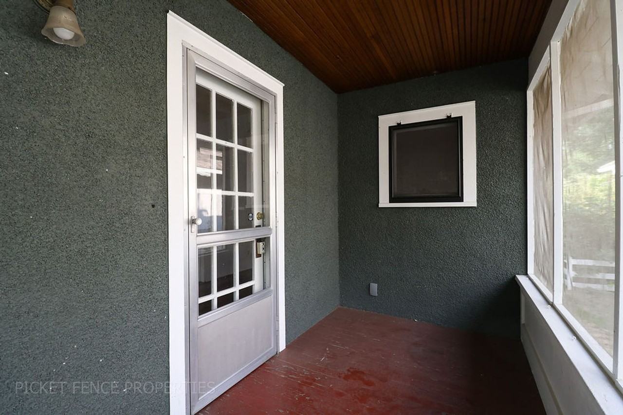 416 E Elizabeth St - Photo 2 of 26