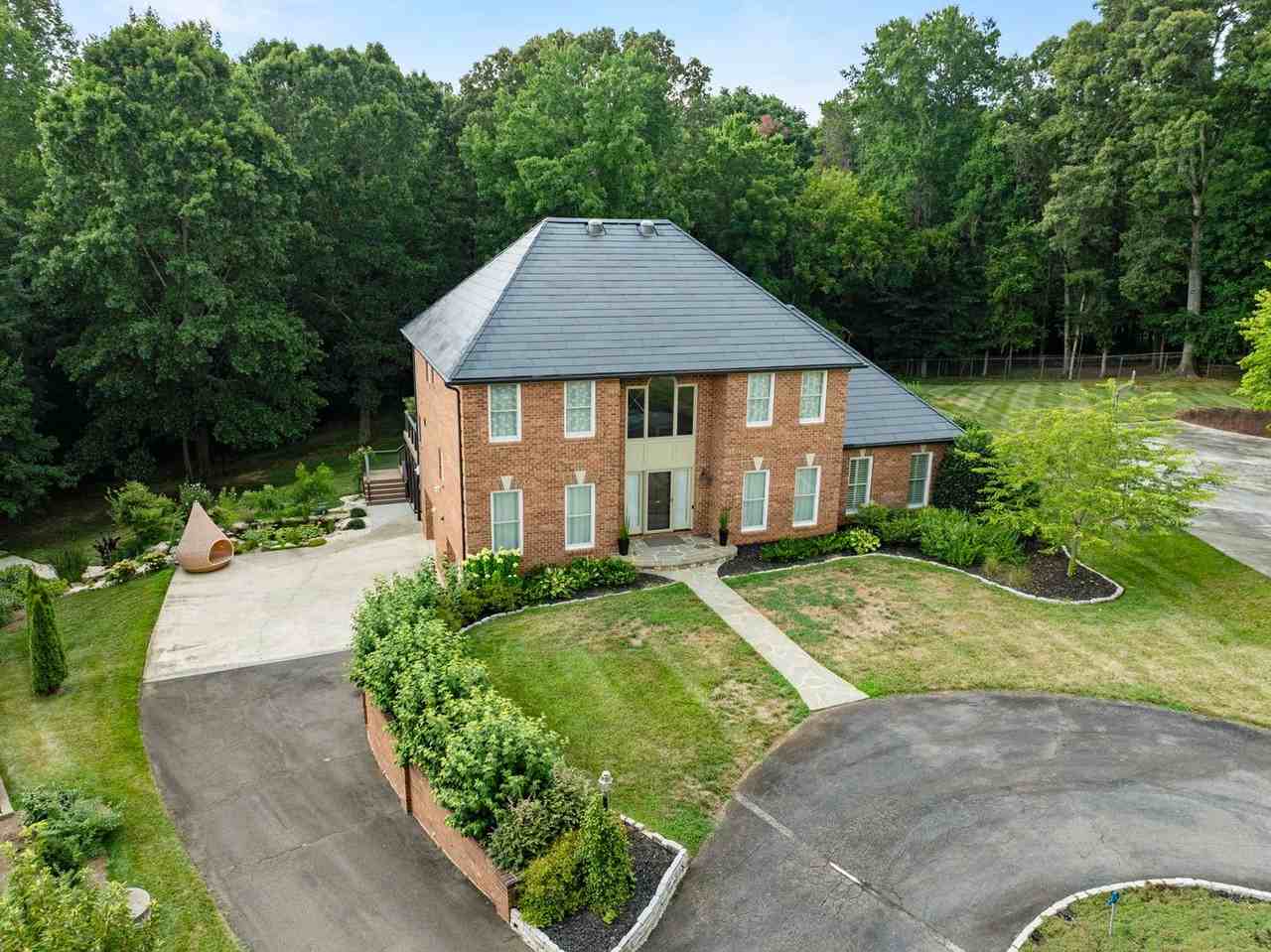 507 Bing Crosby Blvd - Photo 3 of 50