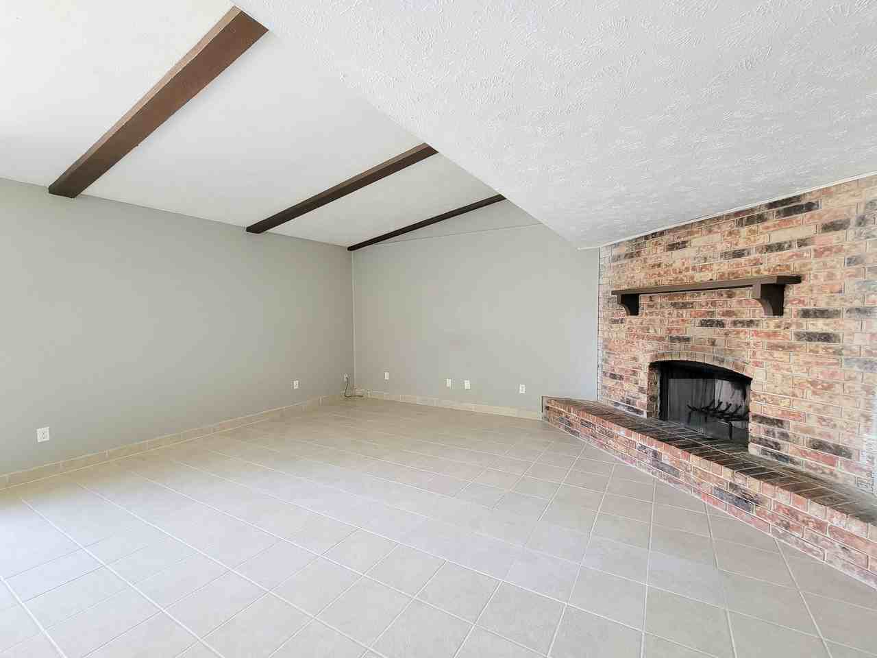 16810 Glamis Ln - Photo 2 of 27