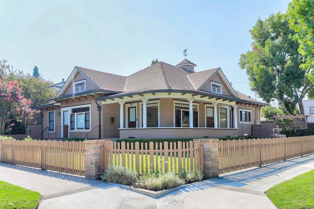 704 E Maple Ave - Photo 7 of 50