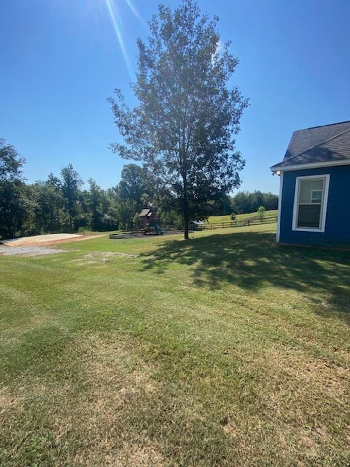 105 County Road 466 - Photo 2 of 30