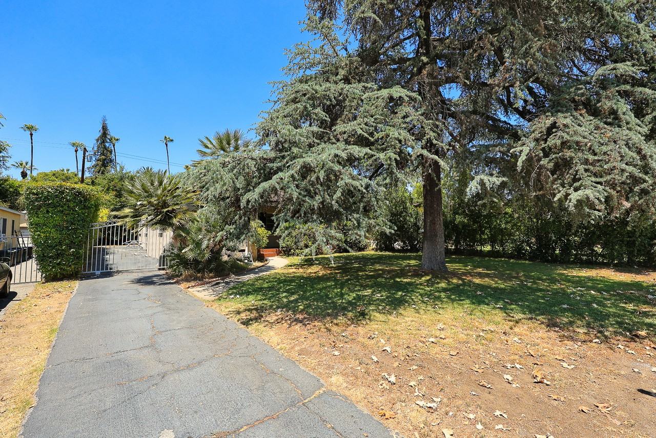 1731 S San Gabriel Blvd #NA - Photo 2 of 18