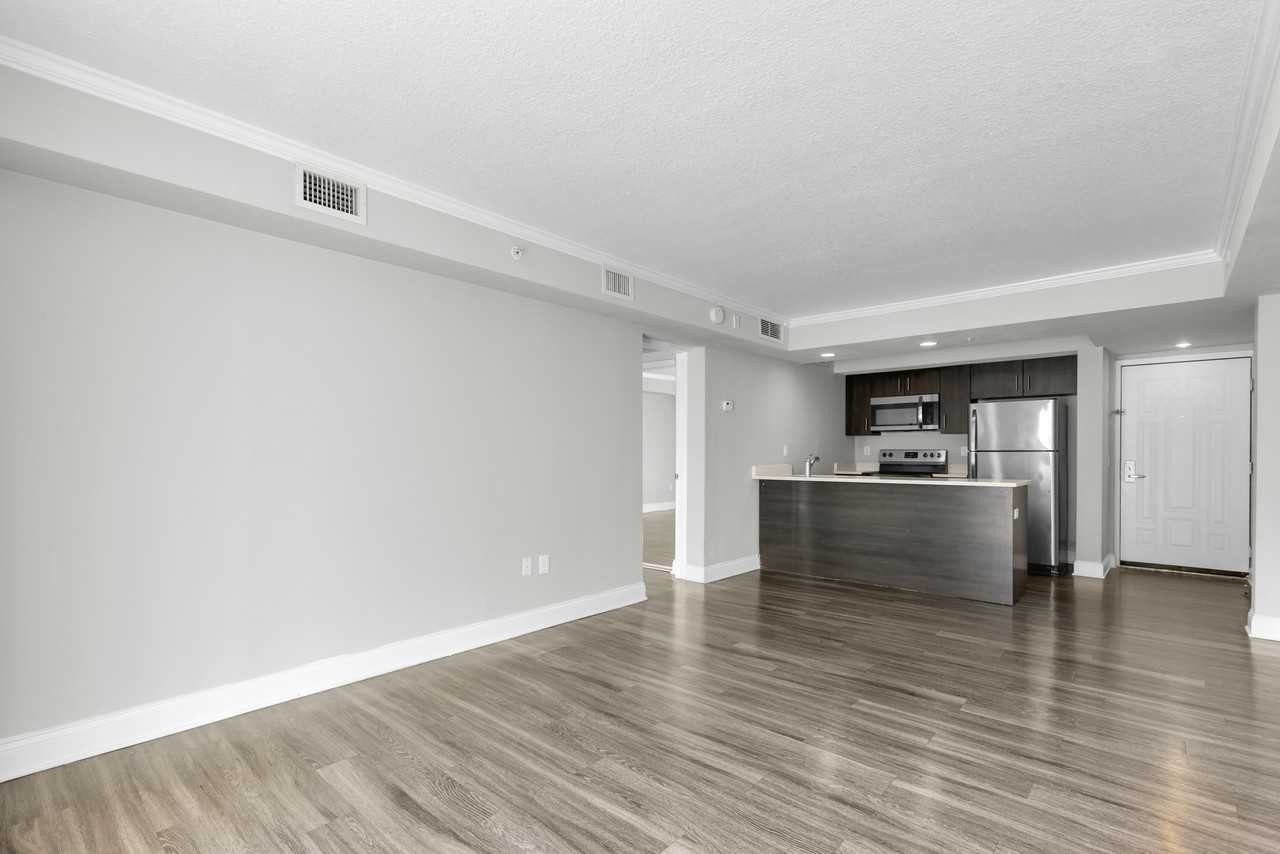 3020 Reedy Creek Blvd #1 - Photo 3 of 36