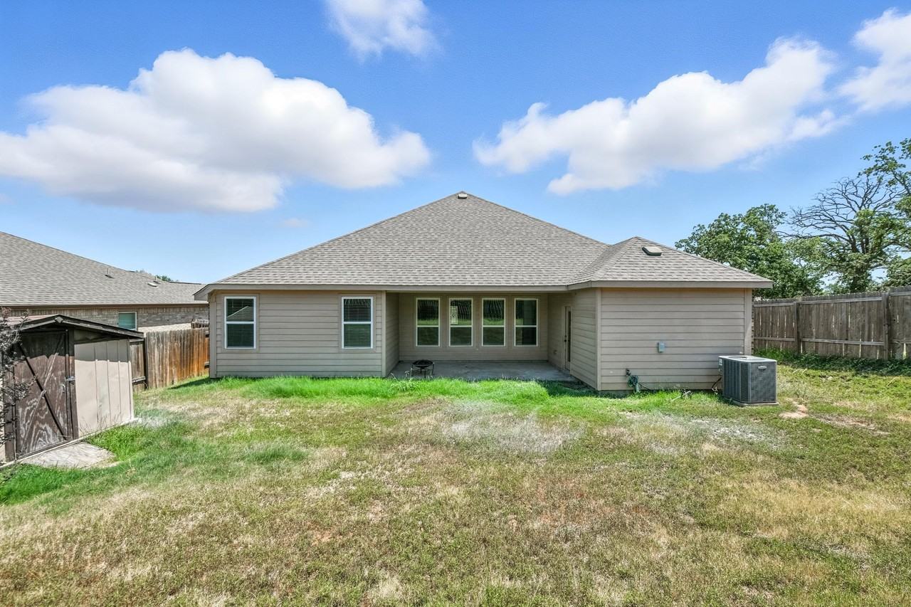 2401 Fall Leaf Ct #NA - Photo 2 of 13