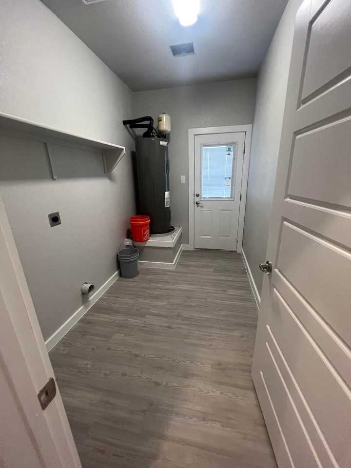 254 Ardmore St #NA - Photo 3 of 16