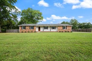 100 Oxford Dr #NA - Photo 1 of 1