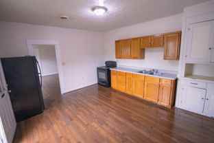 512 Baltimore St #512 - Photo 1 of 1