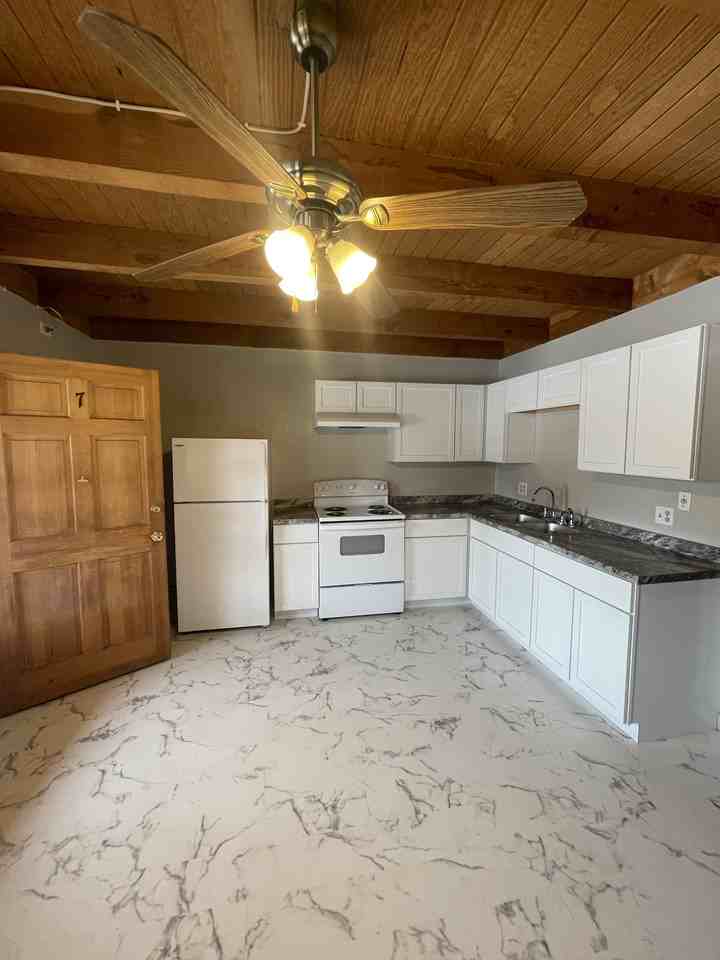 414 Camino De La Placita #101 - Photo 2 of 10