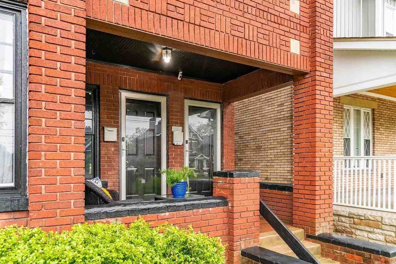 1233 E Livingston Ave #A - Photo 2 of 24