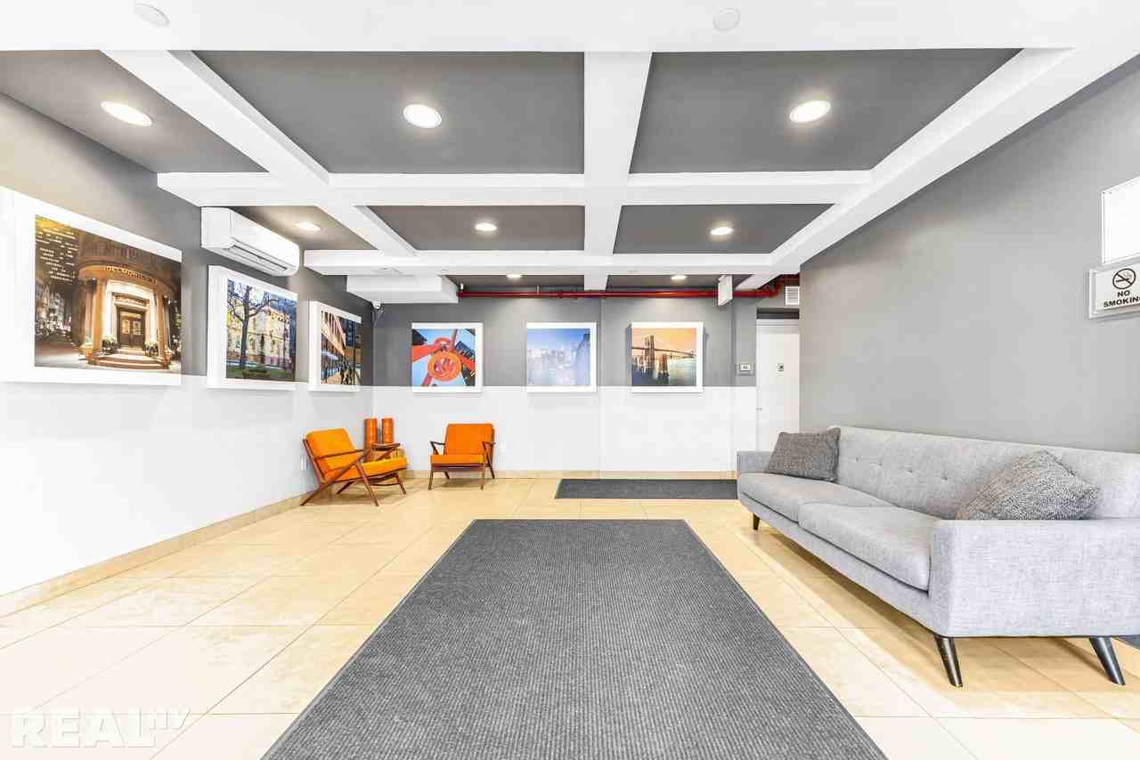 Steuben St #7B - Photo 6 of 7