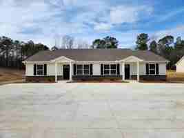 featured image of 200 Barnesville Ave