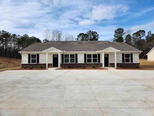 200 Barnesville Ave - Photo 2 of 19